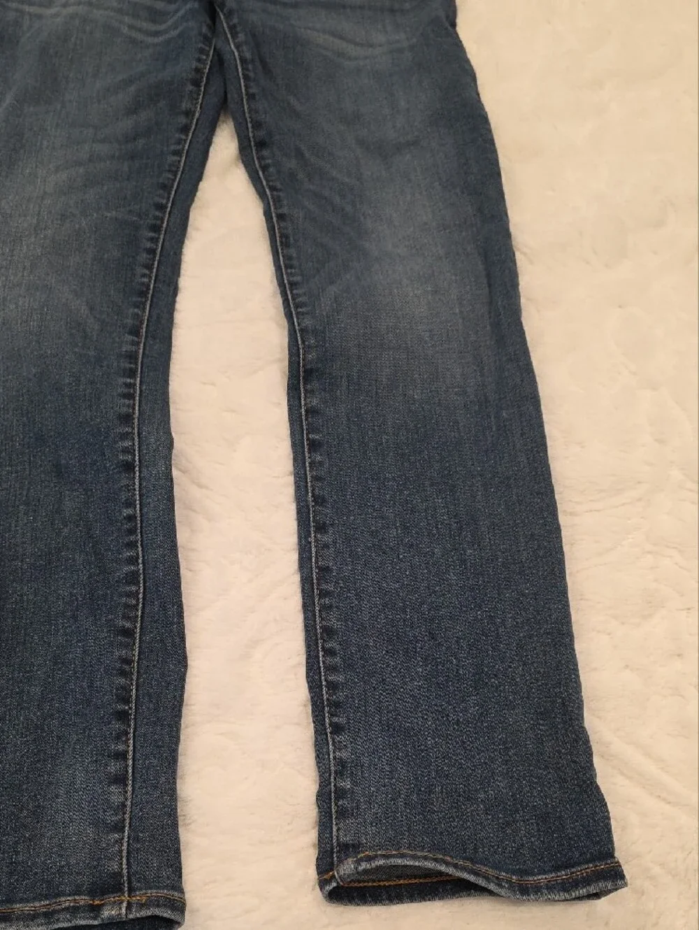 GAP jeans whisker details